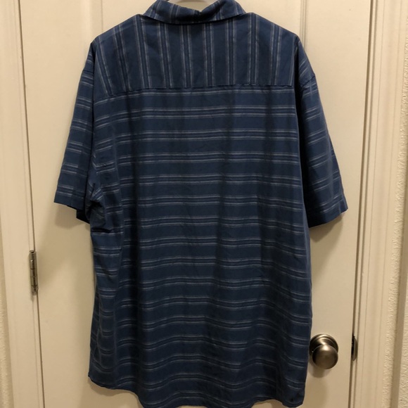 Quicksilver Men’s Button Down Shirt - Picture 4 of 4